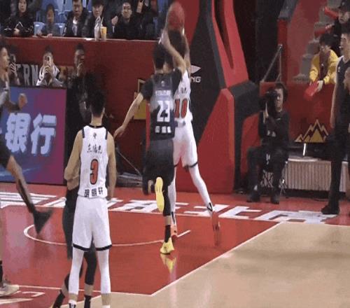 那不勒斯歐,強次回合,橫掃法蘭克,皇冠体育app下载,皇冠体育官网,澳门皇冠体育,bet皇冠体育在线