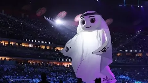 前知名国脚陷欠款危机，病急遭恶语相向，中超球场恶霸变现实恶影！